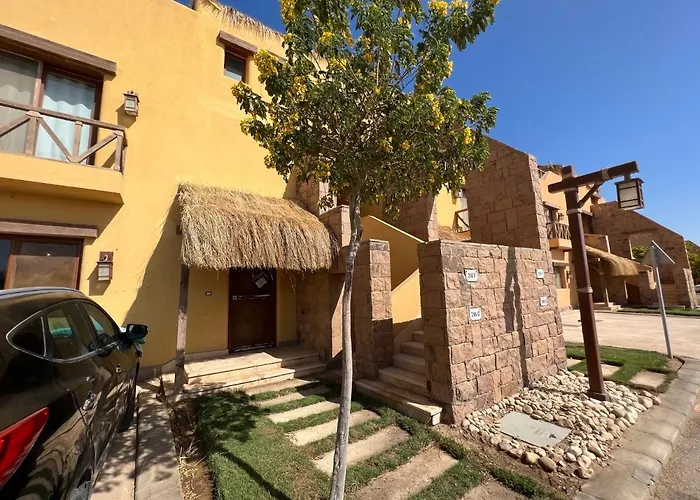 Chalet In Mountain View Sokhna 1 Luxurious With Garden 3 Bedrooms With Ac, 2 Bathrooms, Heated Pool, Families Only *